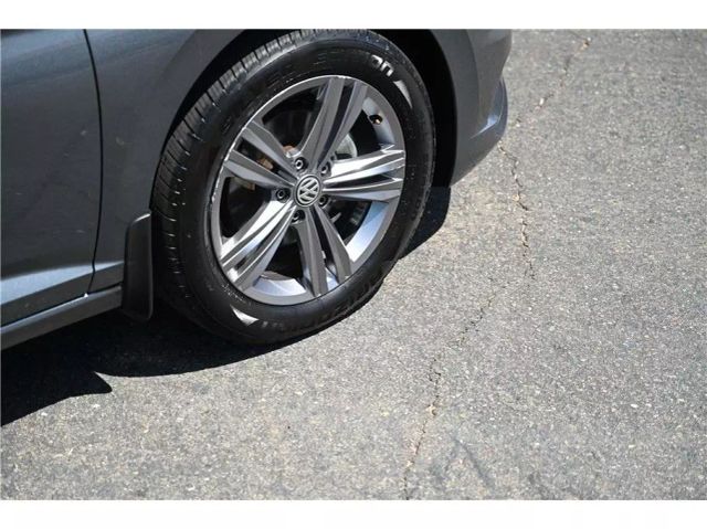 Vehicle image 9 of 27