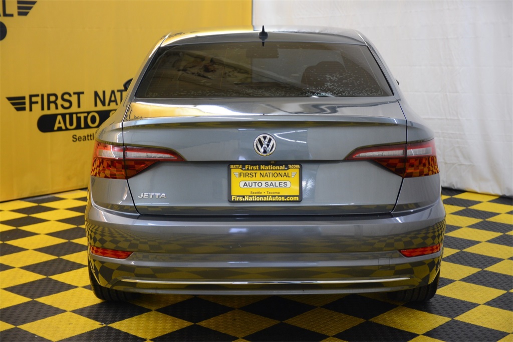 Vehicle image 7 of 31