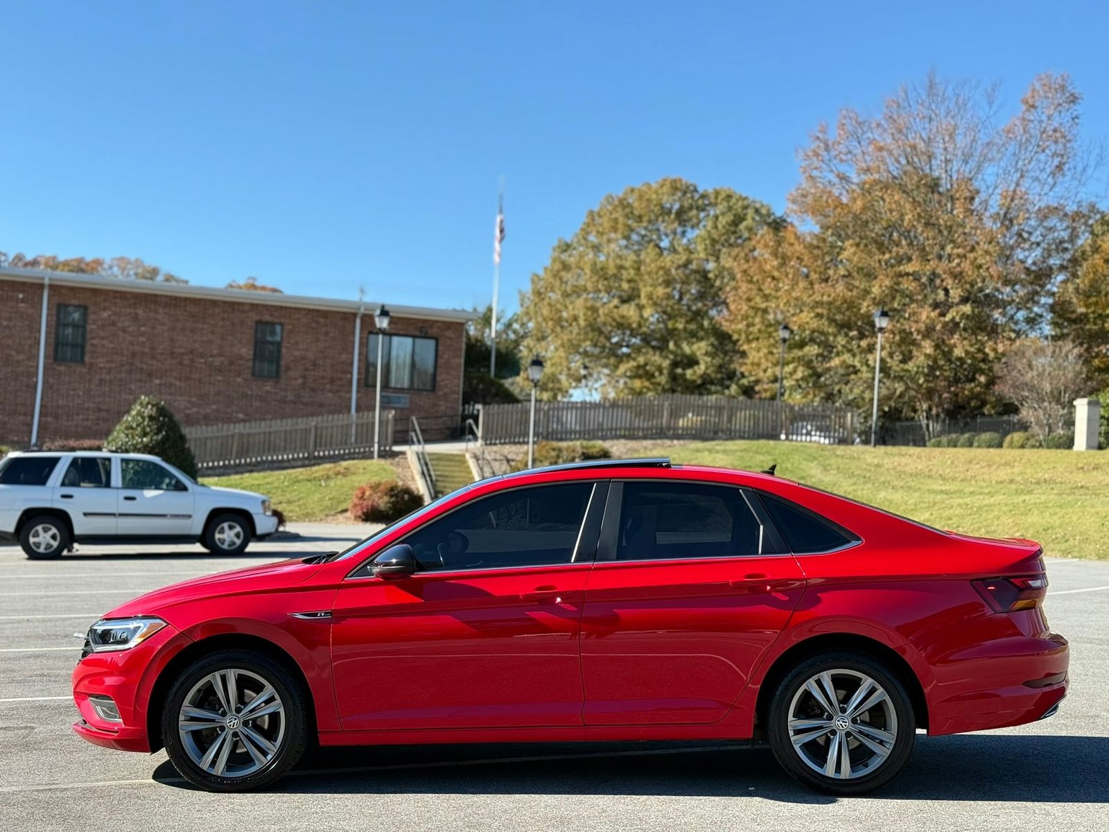 Vehicle image 2 of 44