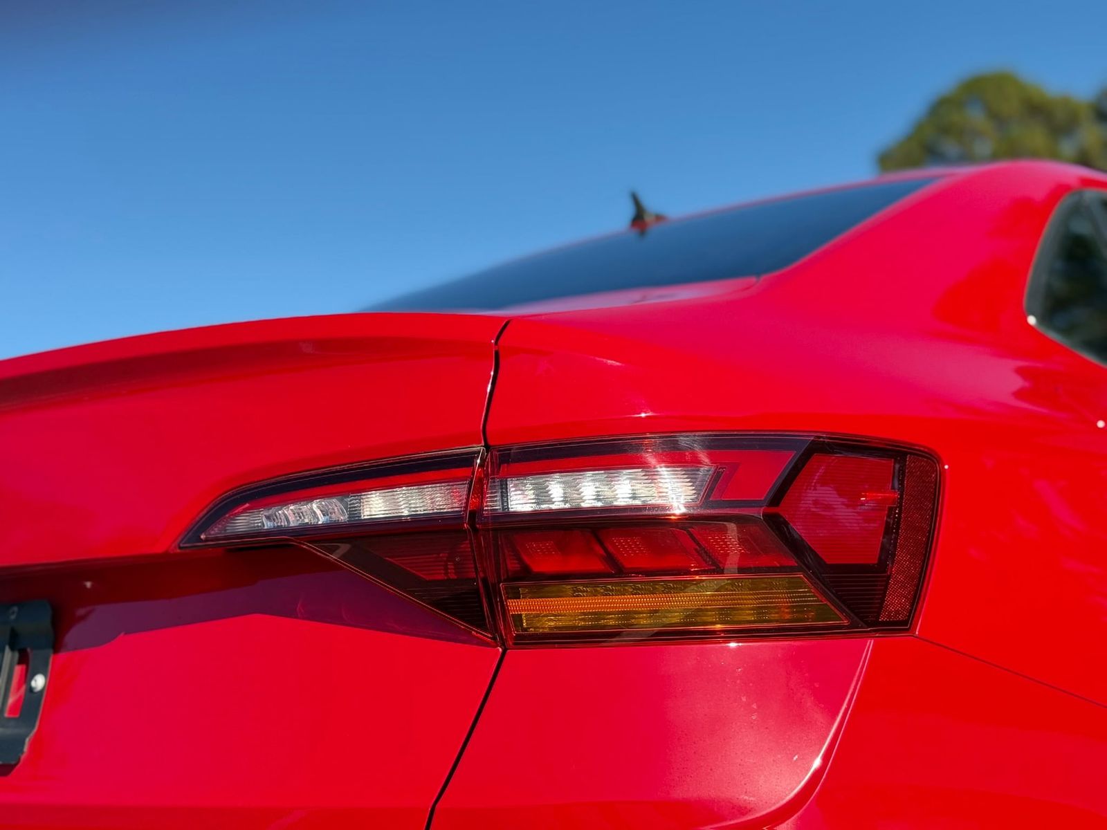 Vehicle image 16 of 44