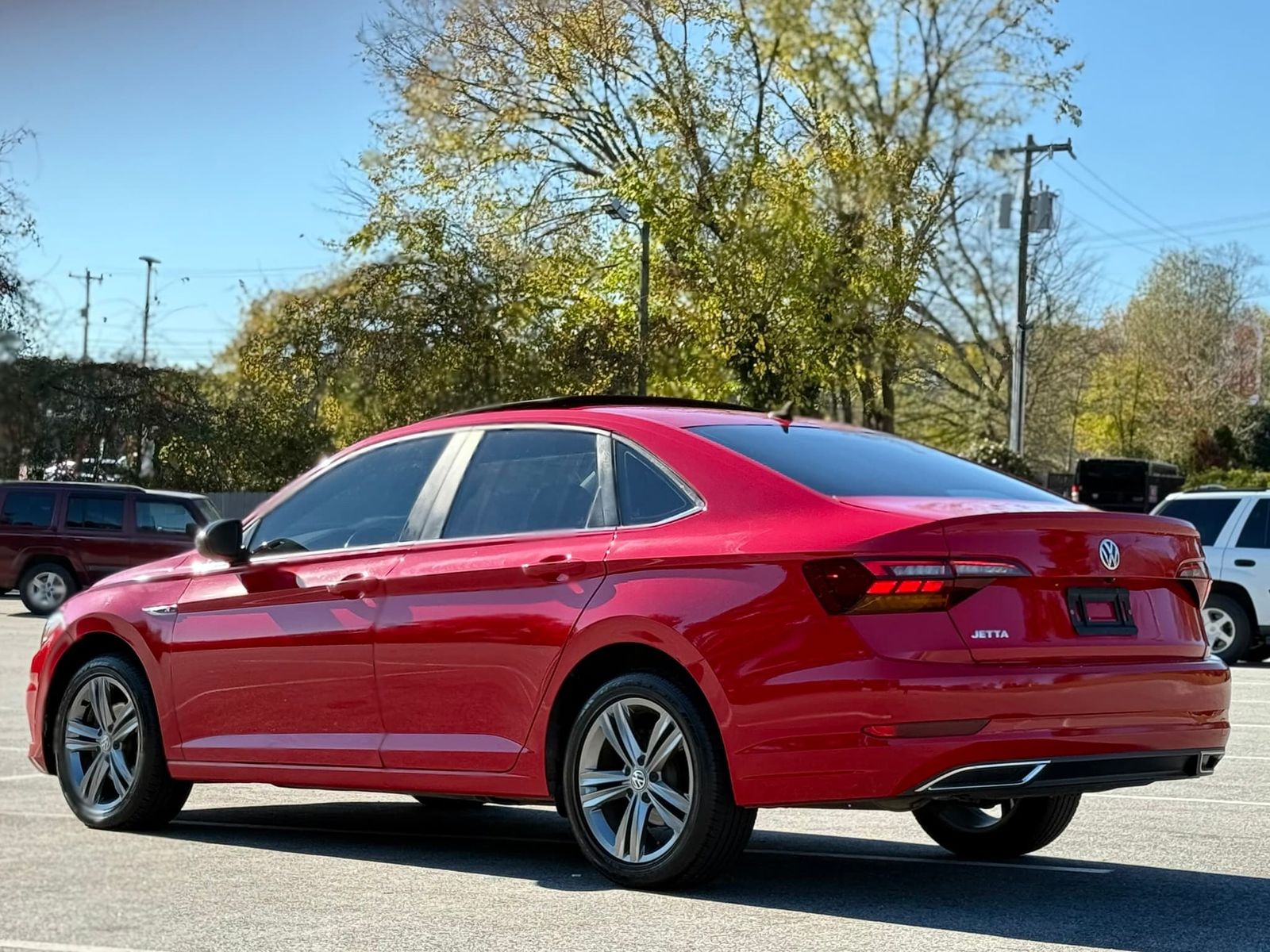 Vehicle image 12 of 44