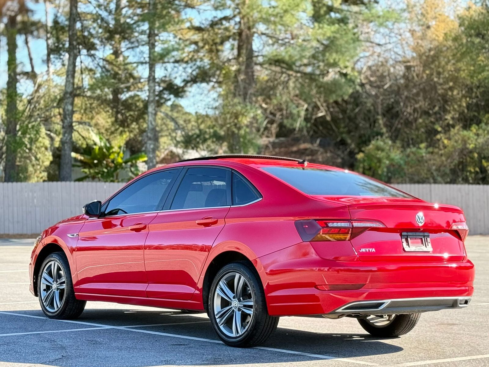 Vehicle image 8 of 44