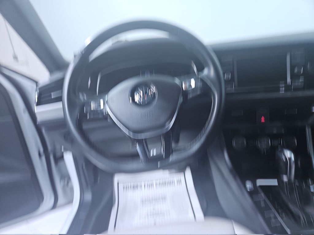 Vehicle image 14 of 30