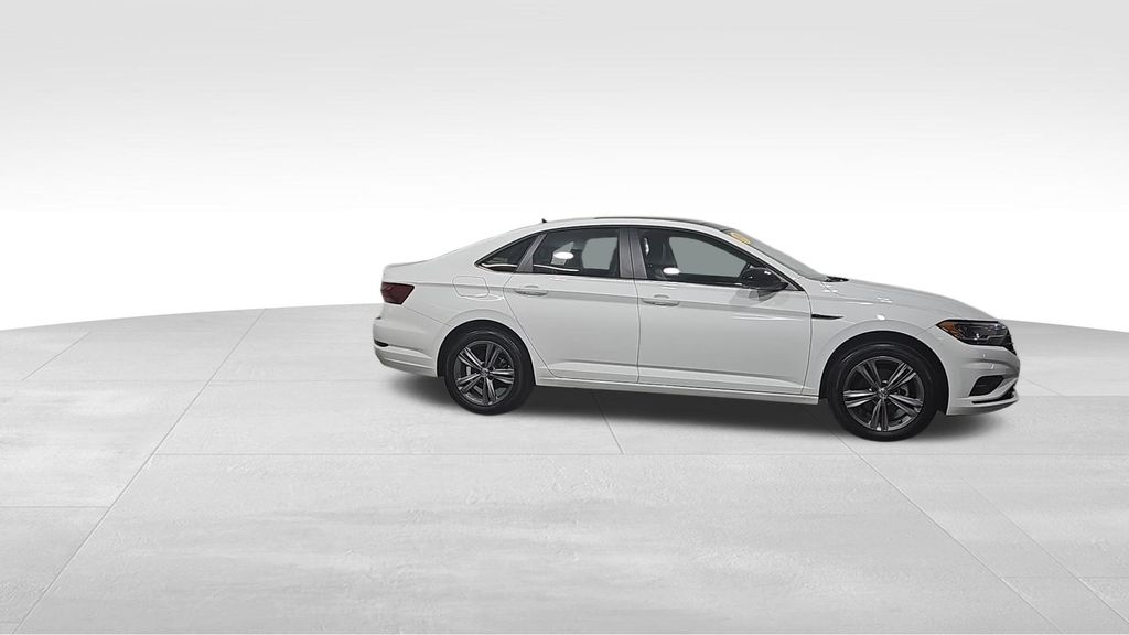 Vehicle image 4 of 30