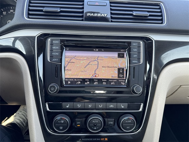 Vehicle image 14 of 35