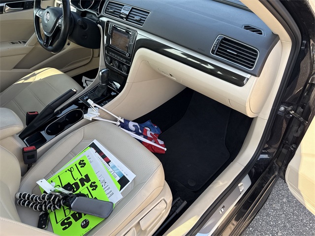 Vehicle image 29 of 35