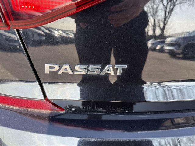 Vehicle image 32 of 35