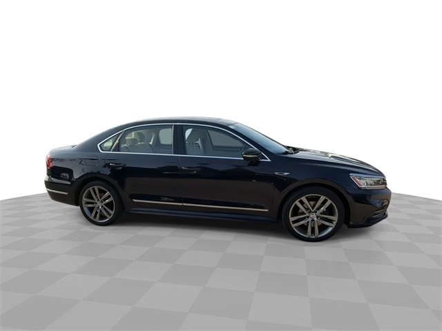 Vehicle image 4 of 35