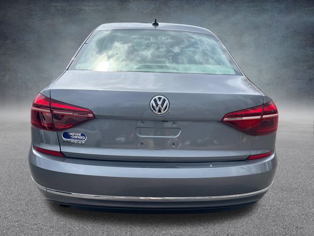 2019 Volkswagen Passat 2.0T Wolfsburg Edition Image 10 of 36