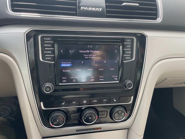 2019 Volkswagen Passat 2.0T Wolfsburg Edition Image 25 of 36