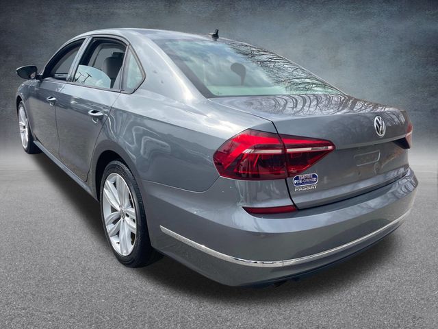 2019 Volkswagen Passat 2.0T Wolfsburg Edition Image 6 of 36