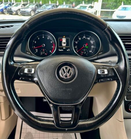 2019 Volkswagen Passat 2.0T Wolfsburg Edition Image 17 of 17