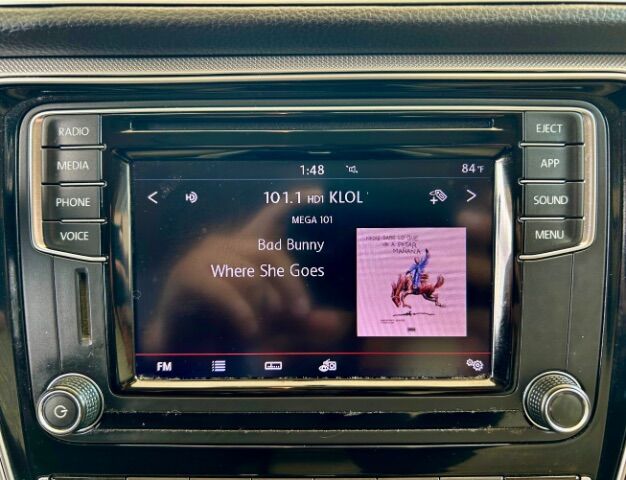 2019 Volkswagen Passat 2.0T Wolfsburg Edition Image 13 of 17
