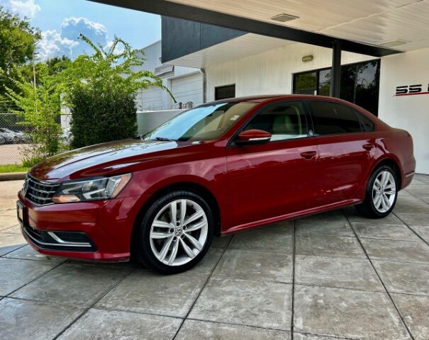 2019 Volkswagen Passat 2.0T Wolfsburg Edition Image 1 of 17