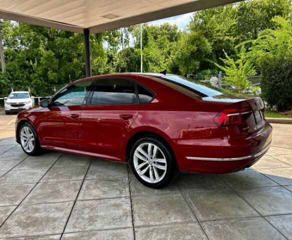 2019 Volkswagen Passat 2.0T Wolfsburg Edition Image 6 of 17