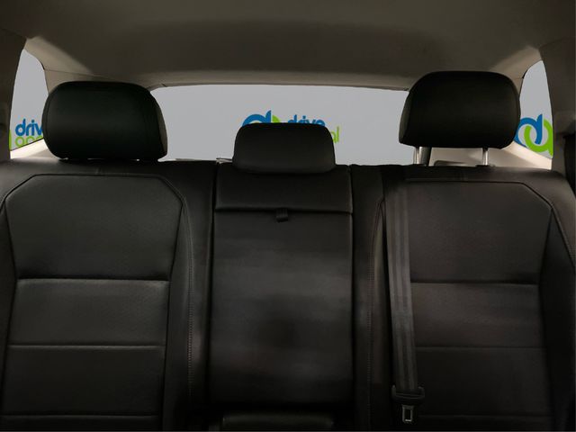 2019 Volkswagen Tiguan SE Image 17 of 28