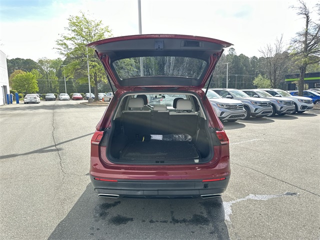 Vehicle image 25 of 25