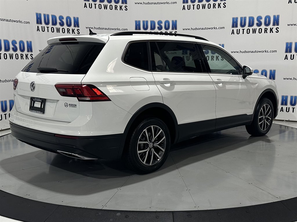Vehicle image 7 of 43