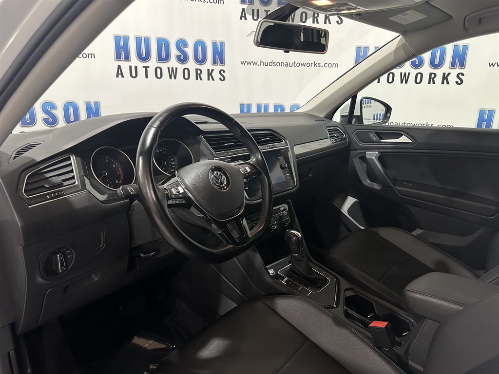 Vehicle image 16 of 43