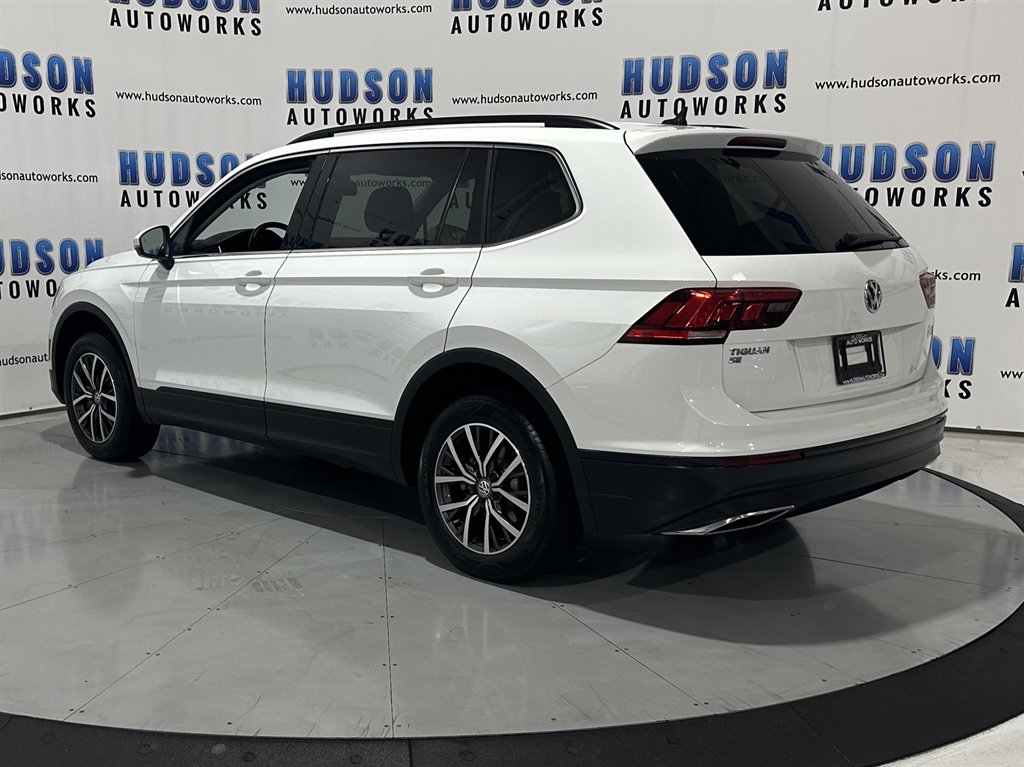 Vehicle image 10 of 43