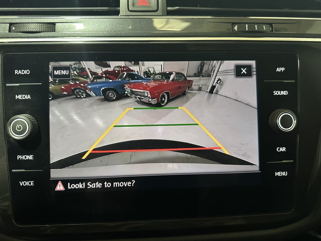 Vehicle image 20 of 43