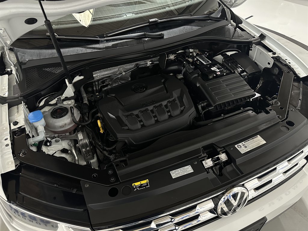 Vehicle image 39 of 43