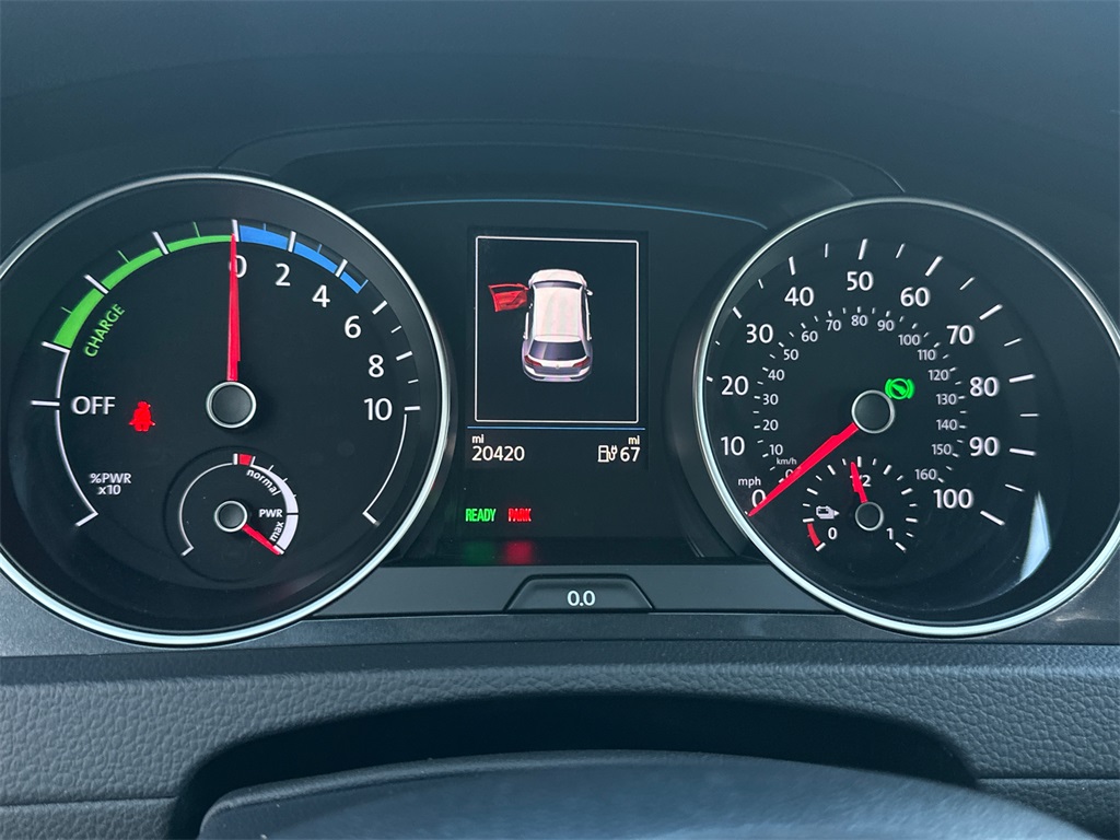 2019 Volkswagen e-Golf SE Image 15 of 34