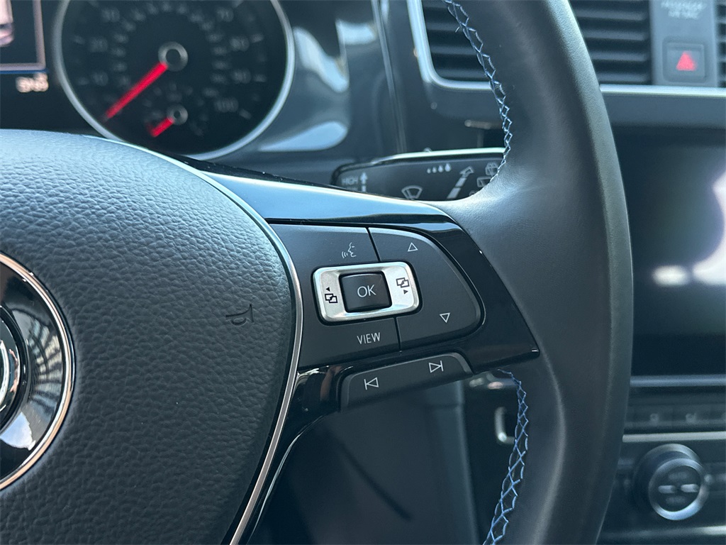 2019 Volkswagen e-Golf SE Image 28 of 34