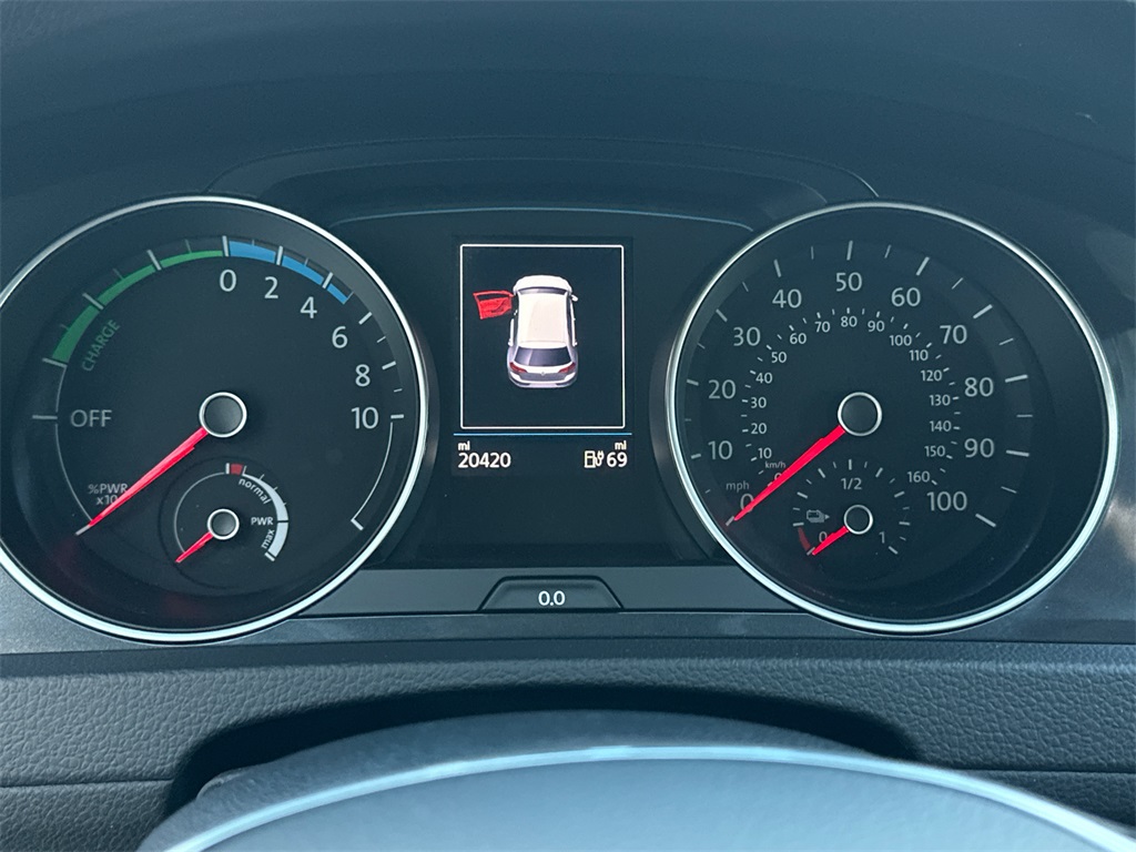 2019 Volkswagen e-Golf SE Image 14 of 34