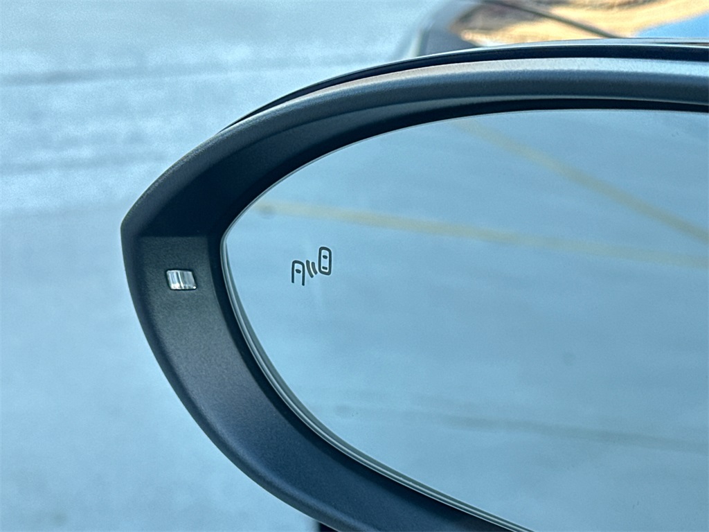 2019 Volkswagen e-Golf SE Image 26 of 34