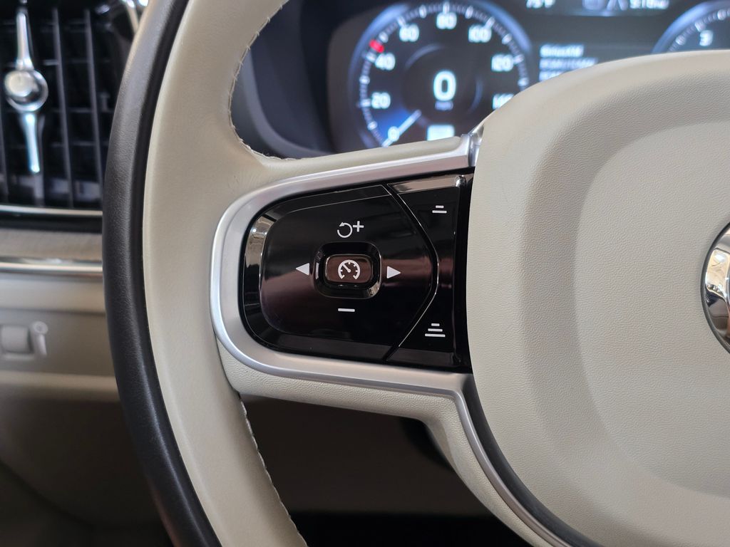 2019 Volvo S60 Inscription Image 19 of 30