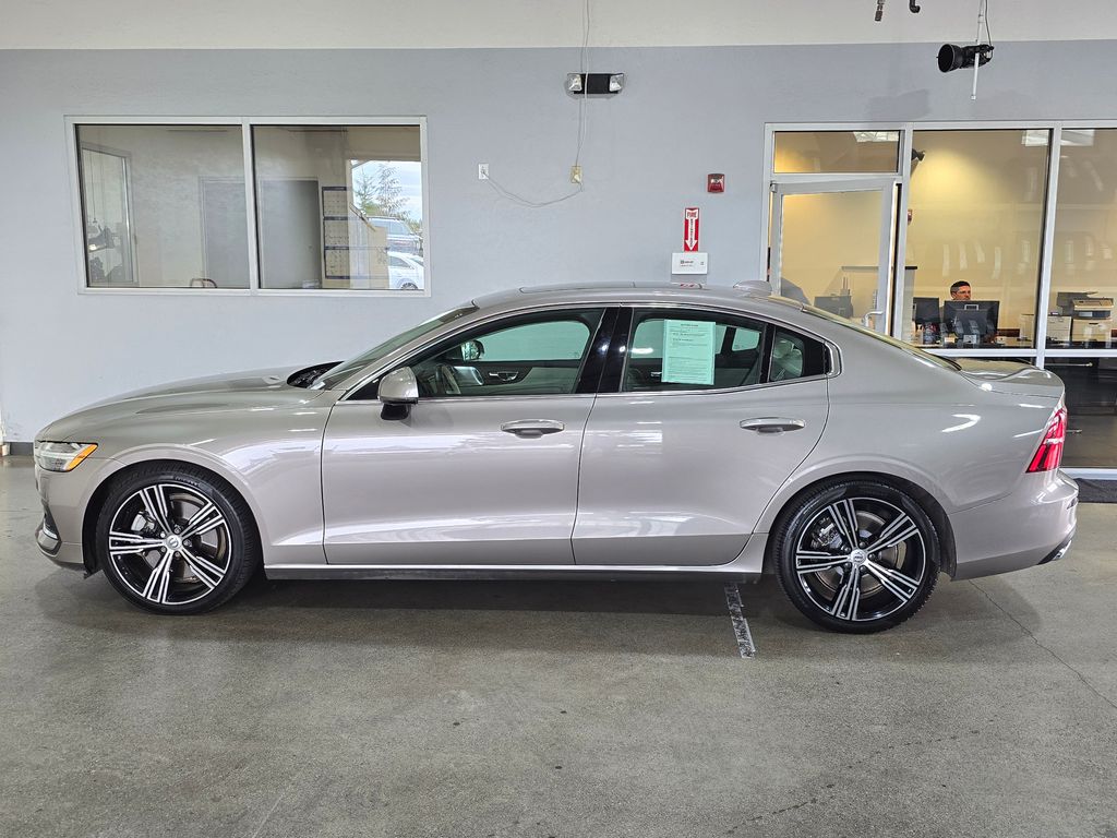 2019 Volvo S60 Inscription Image 7 of 30