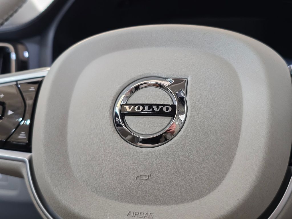2019 Volvo S60 Inscription Image 21 of 30