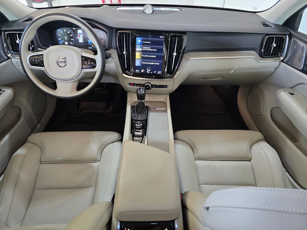 2019 Volvo S60 Inscription Image 16 of 30