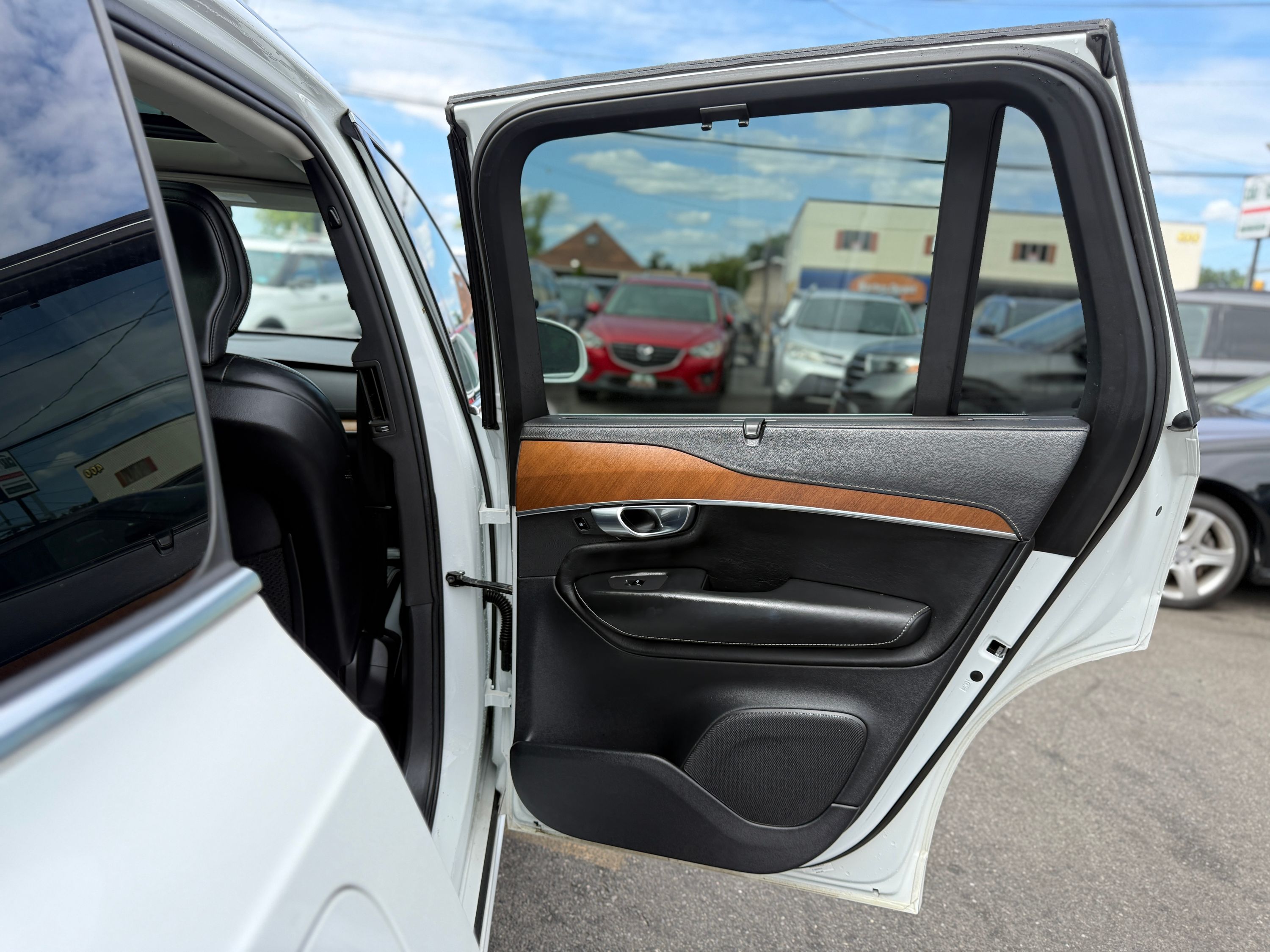 2019 Volvo XC90 Inscription Image 43 of 43