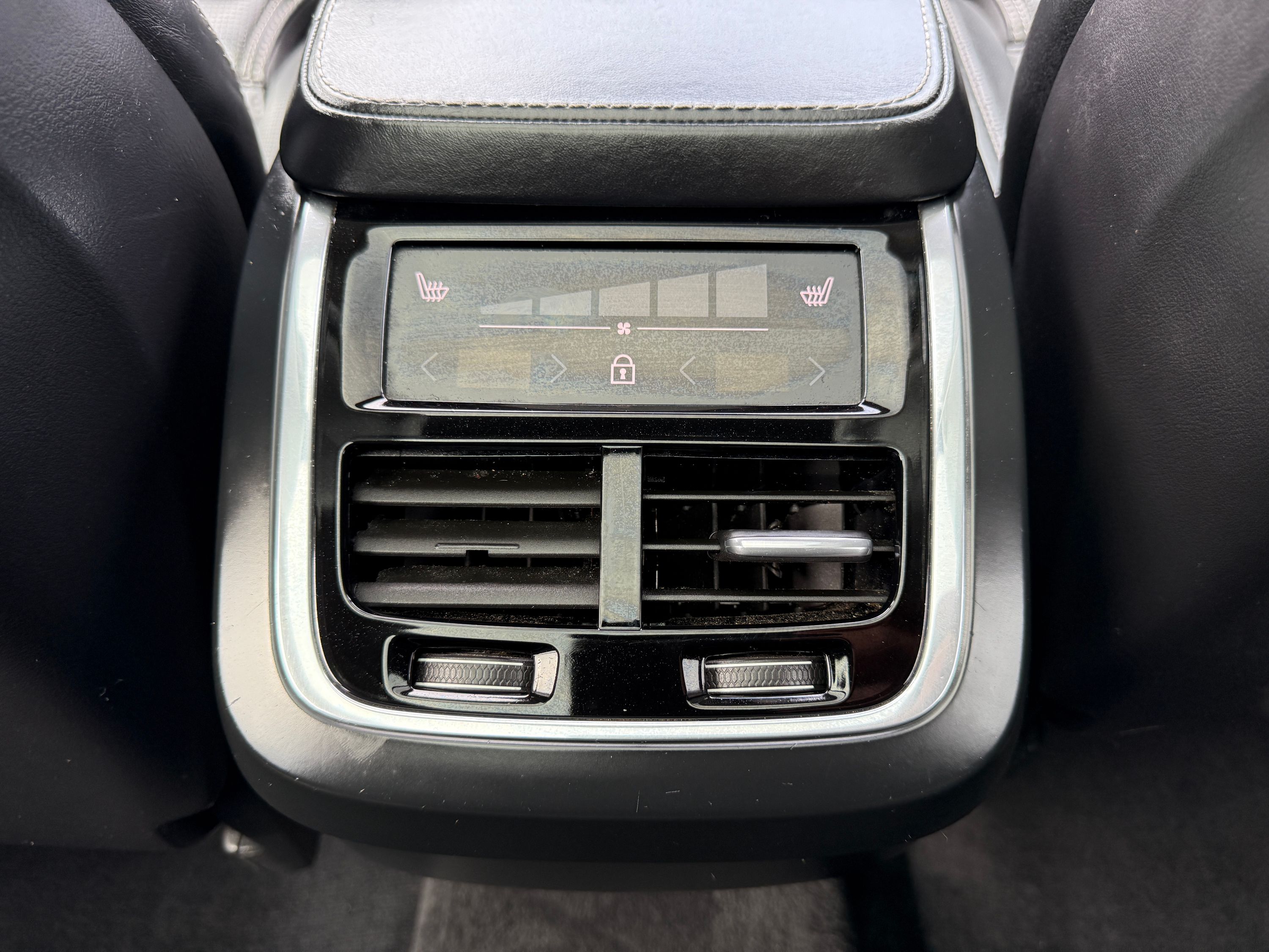 2019 Volvo XC90 Inscription Image 36 of 43