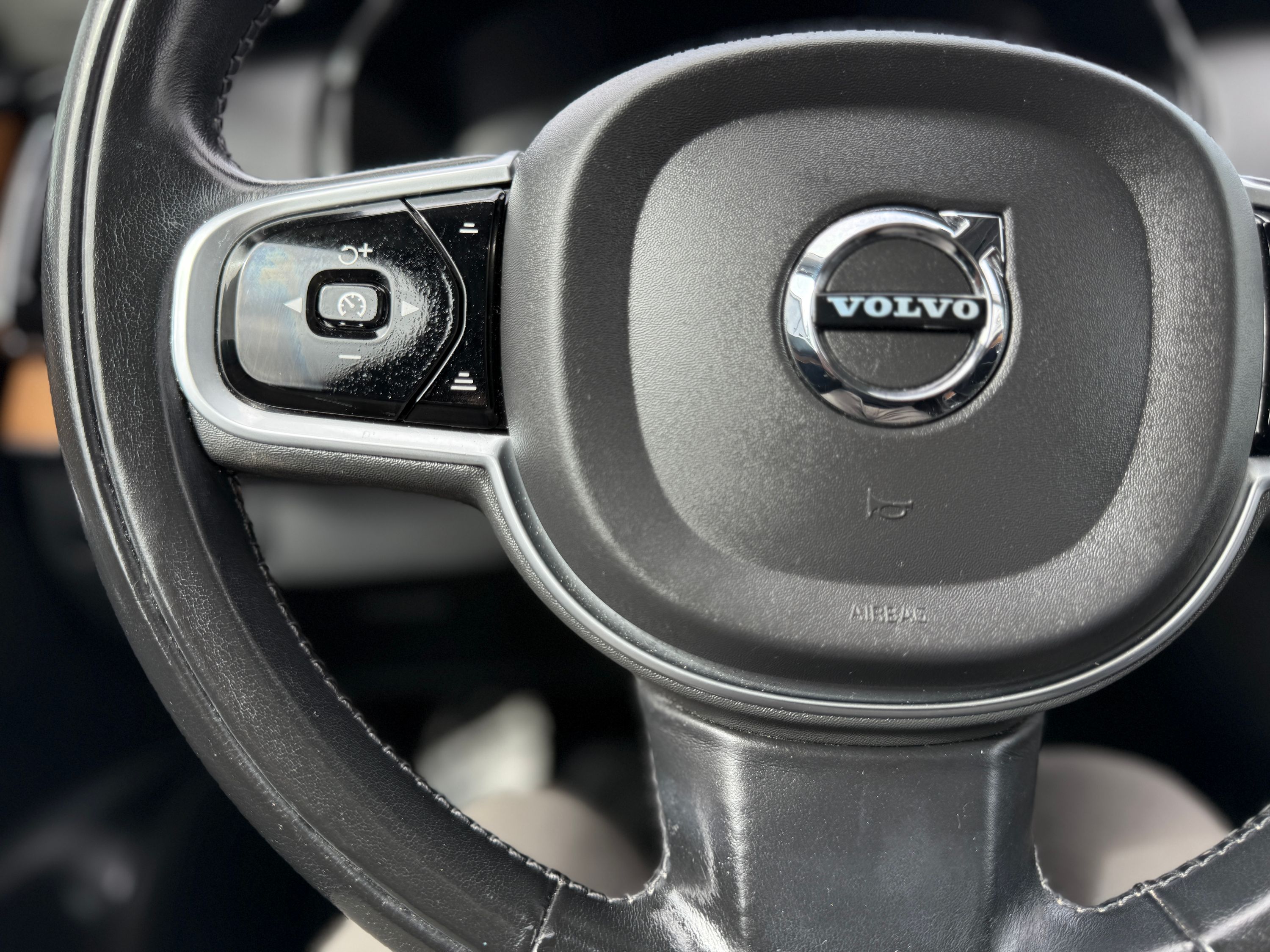 2019 Volvo XC90 Inscription Image 27 of 43