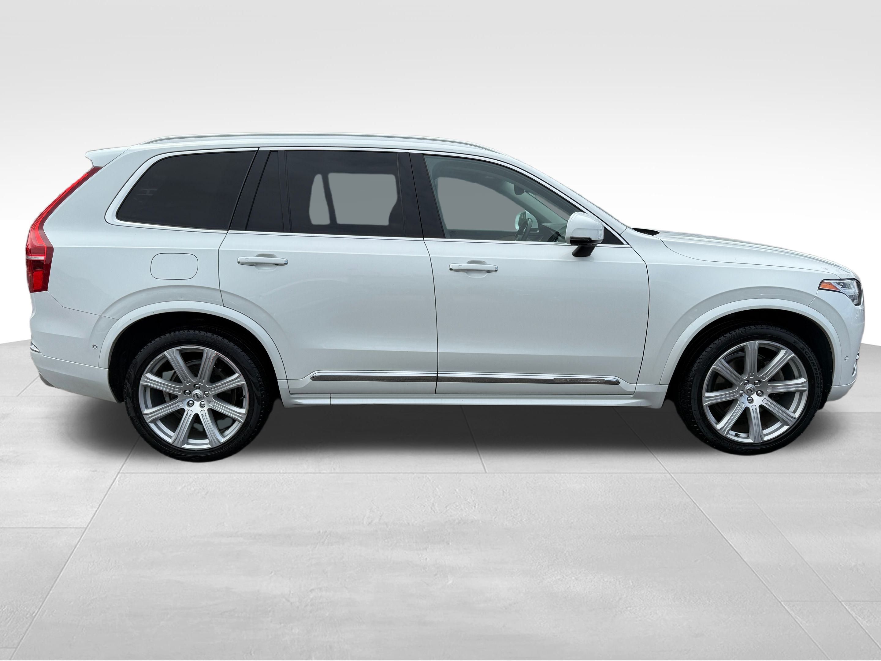 2019 Volvo XC90 Inscription Image 4 of 43