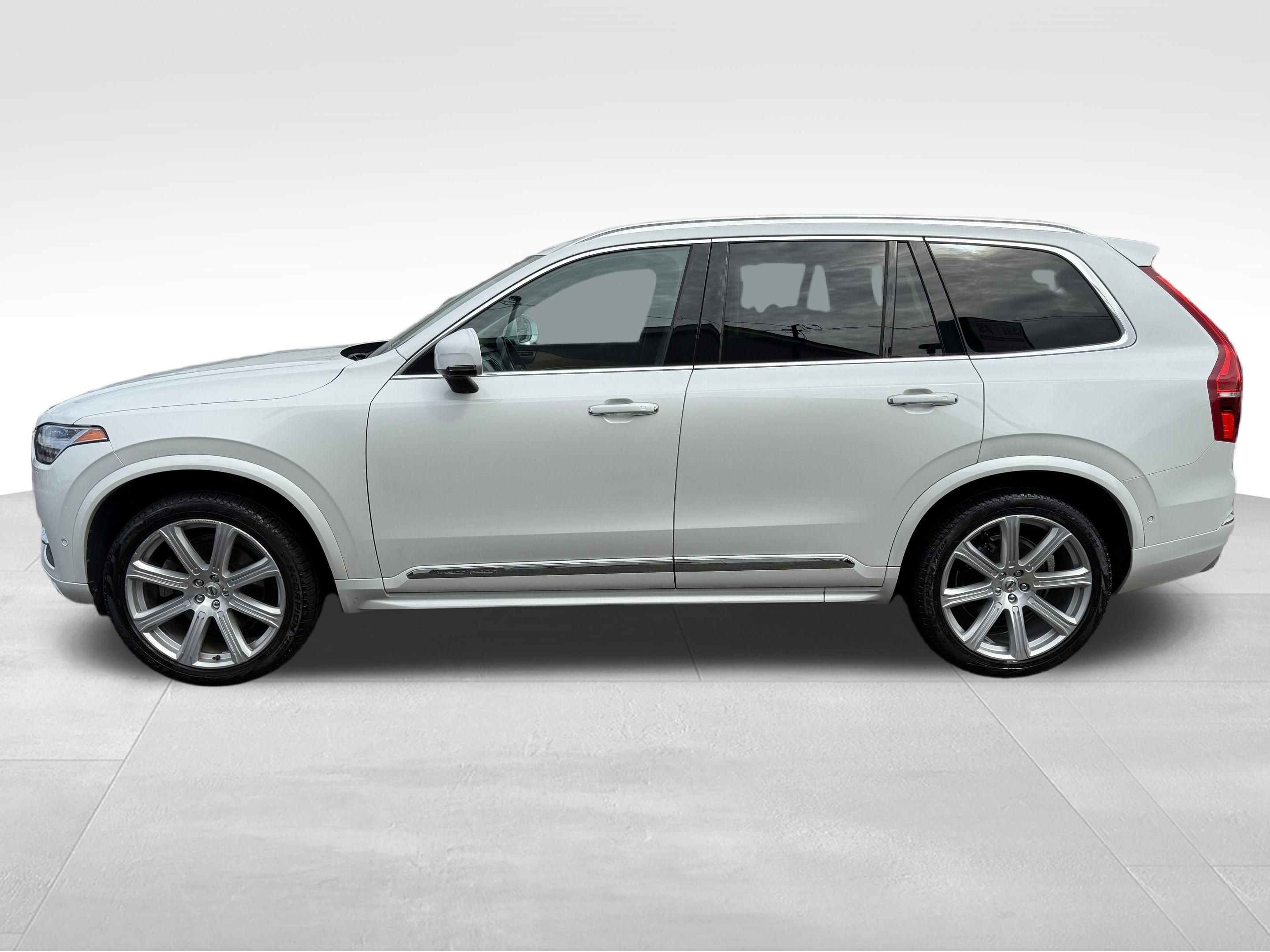 2019 Volvo XC90 Inscription Image 8 of 43