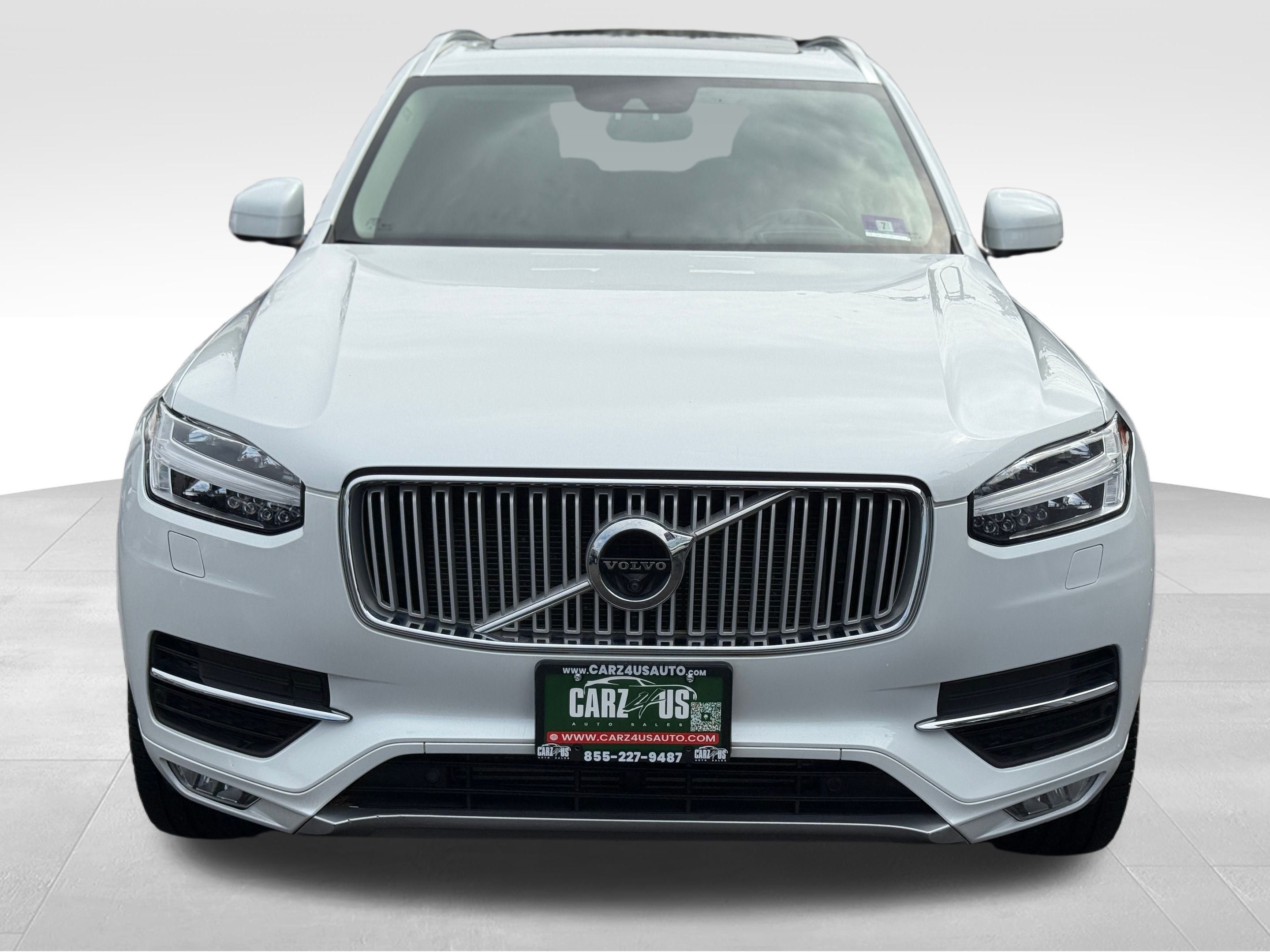 2019 Volvo XC90 Inscription Image 2 of 43