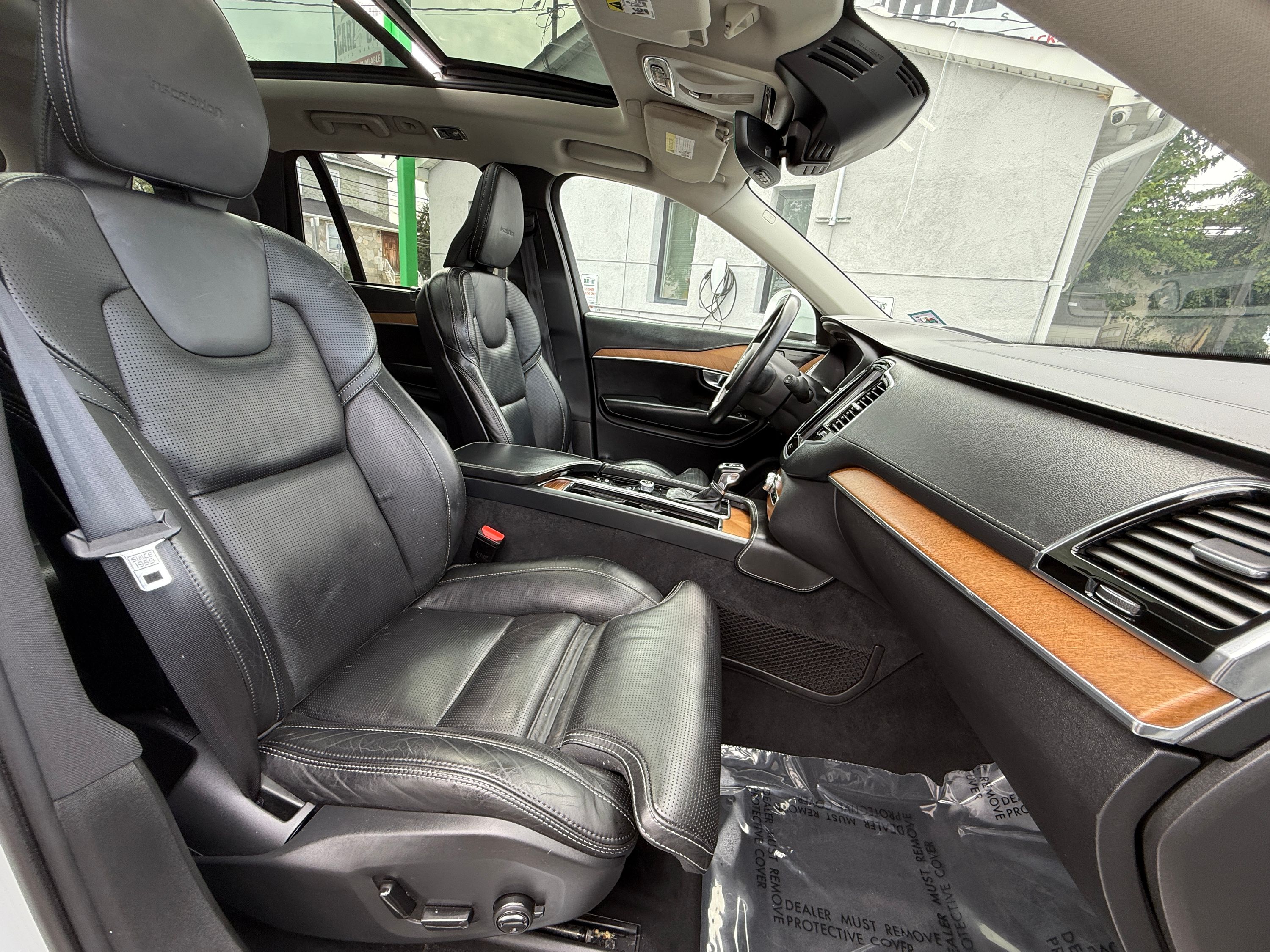 2019 Volvo XC90 Inscription Image 18 of 43