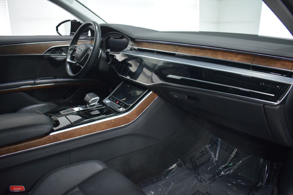 Vehicle image 20 of 43
