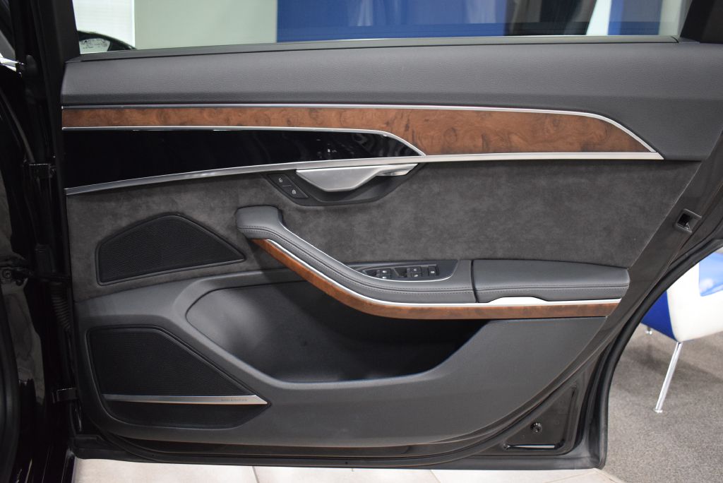 Vehicle image 16 of 43