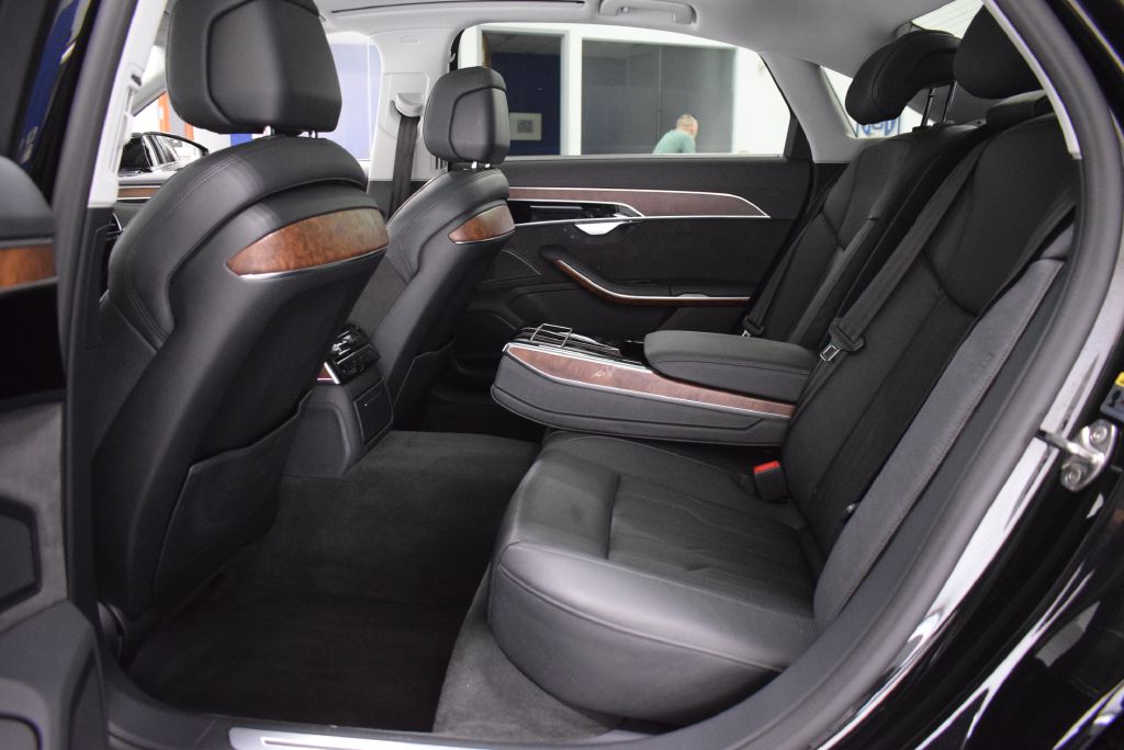 Vehicle image 13 of 43
