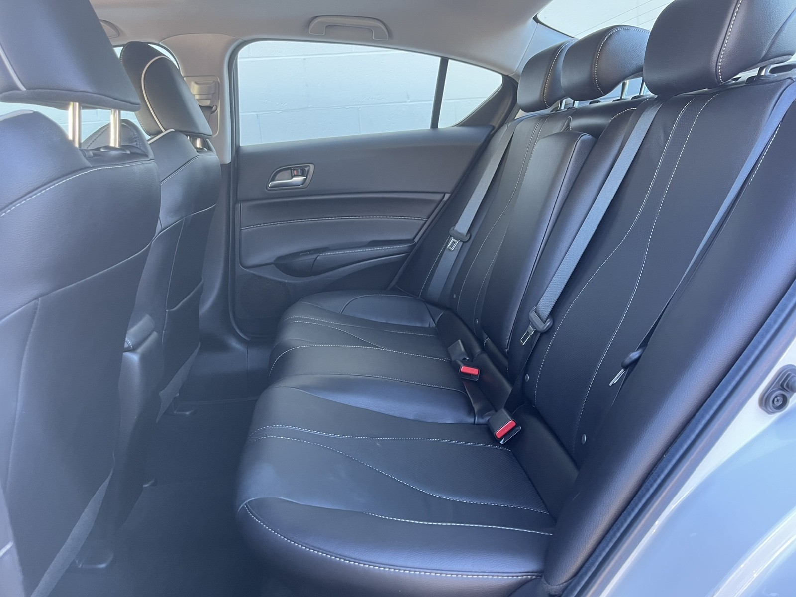 2020 Acura ILX Premium Image 7 of 15