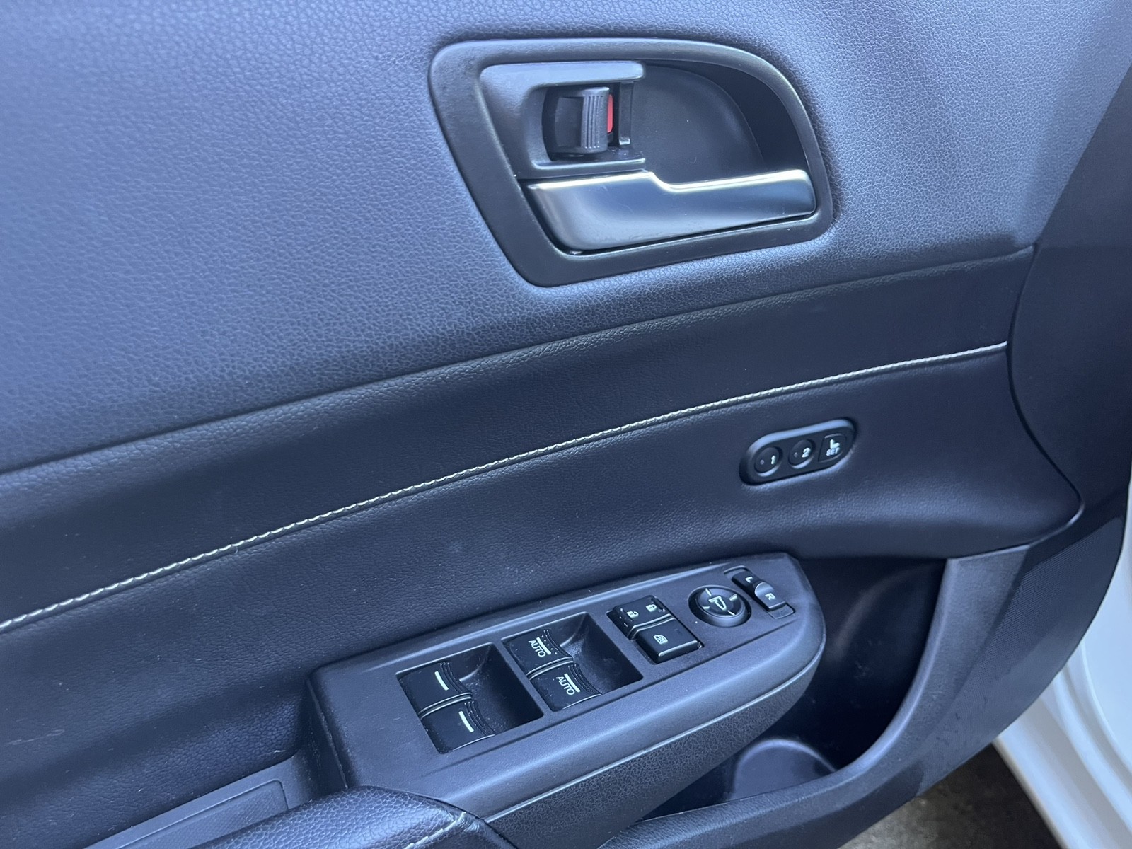 2020 Acura ILX Premium Image 13 of 15