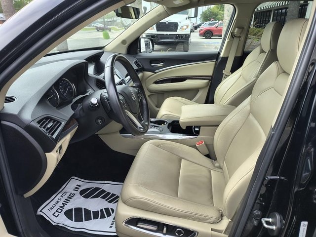 Vehicle image 15 of 19