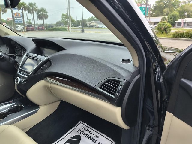 Vehicle image 14 of 19