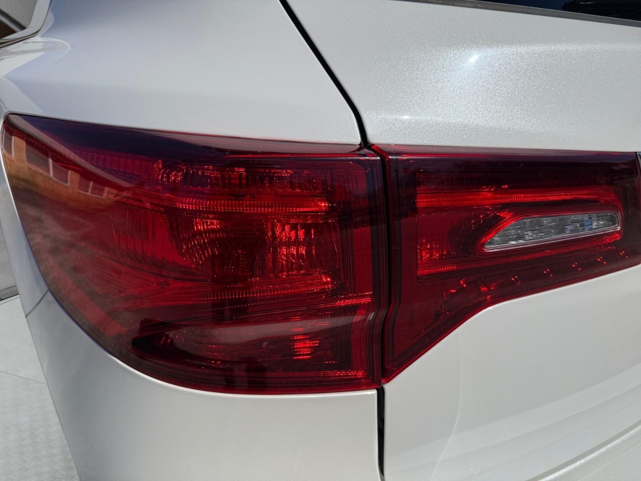 2020 Acura MDX Base Image 31 of 31