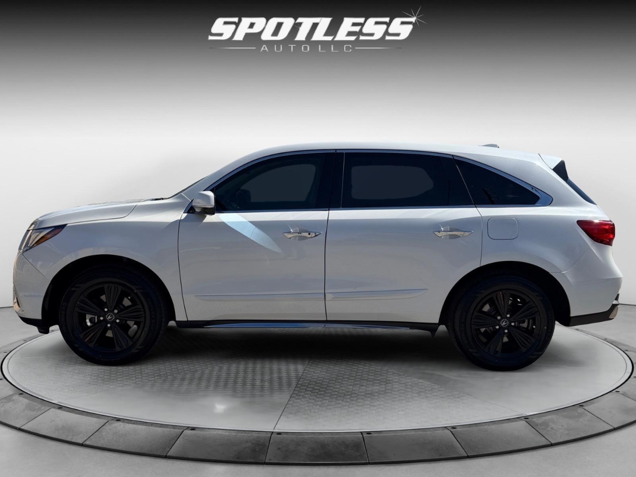 2020 Acura MDX Base Image 10 of 31